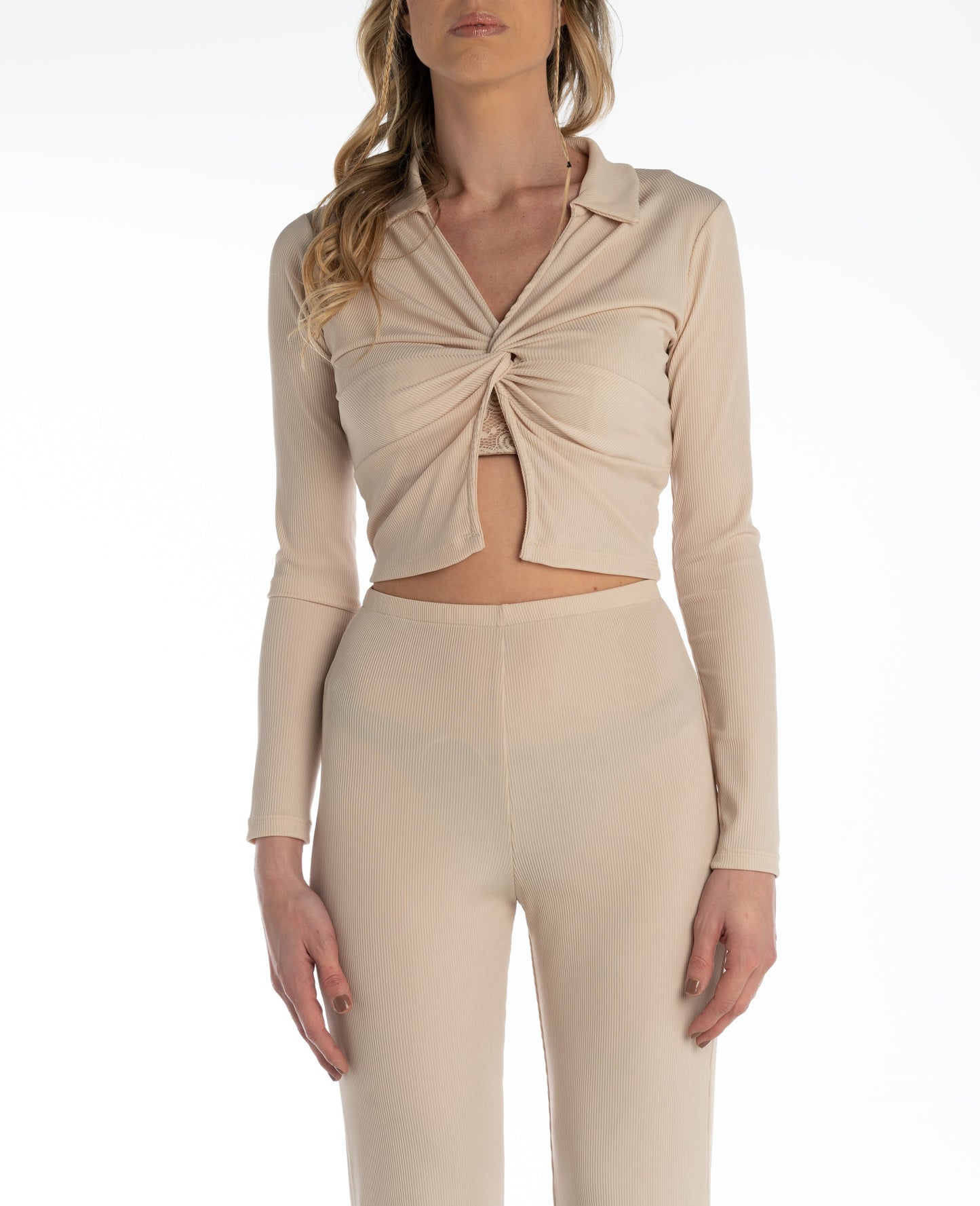 Maglia a maniche lunghe color crema a costine