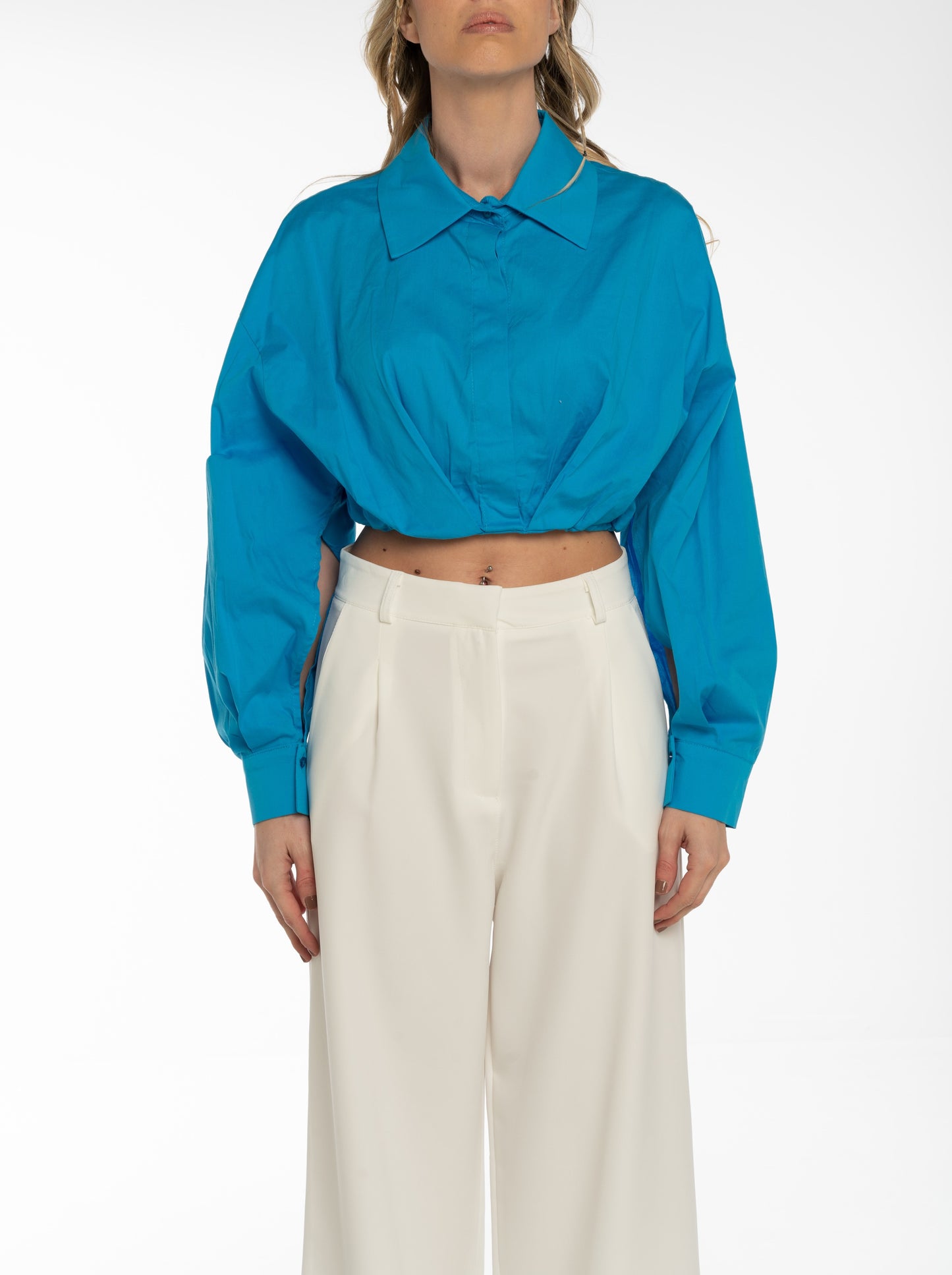 Camicia crop azzurro cielo in cotone