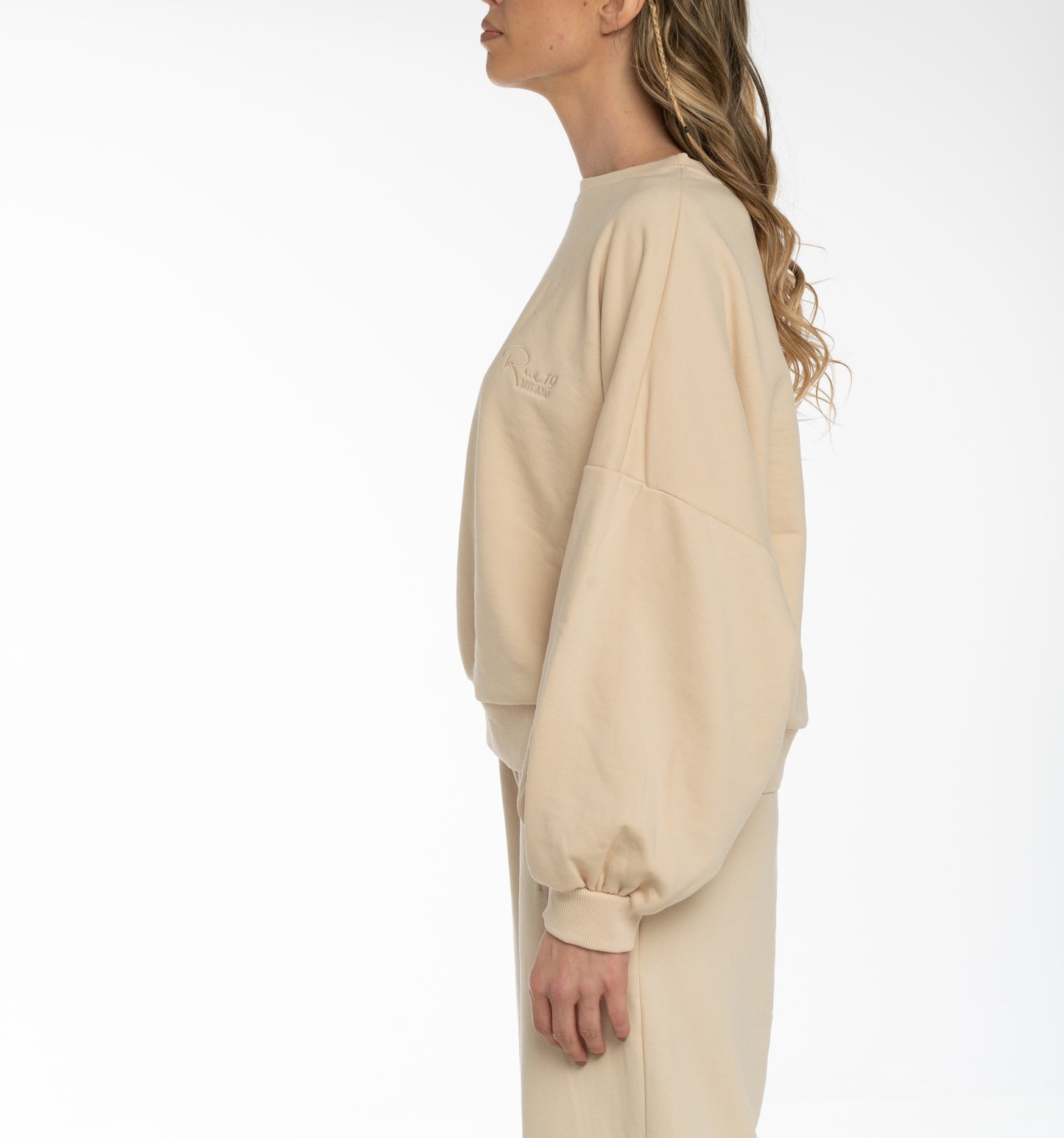 Felpa beige con maniche a palloncino e ricamo Rue 19 Milano