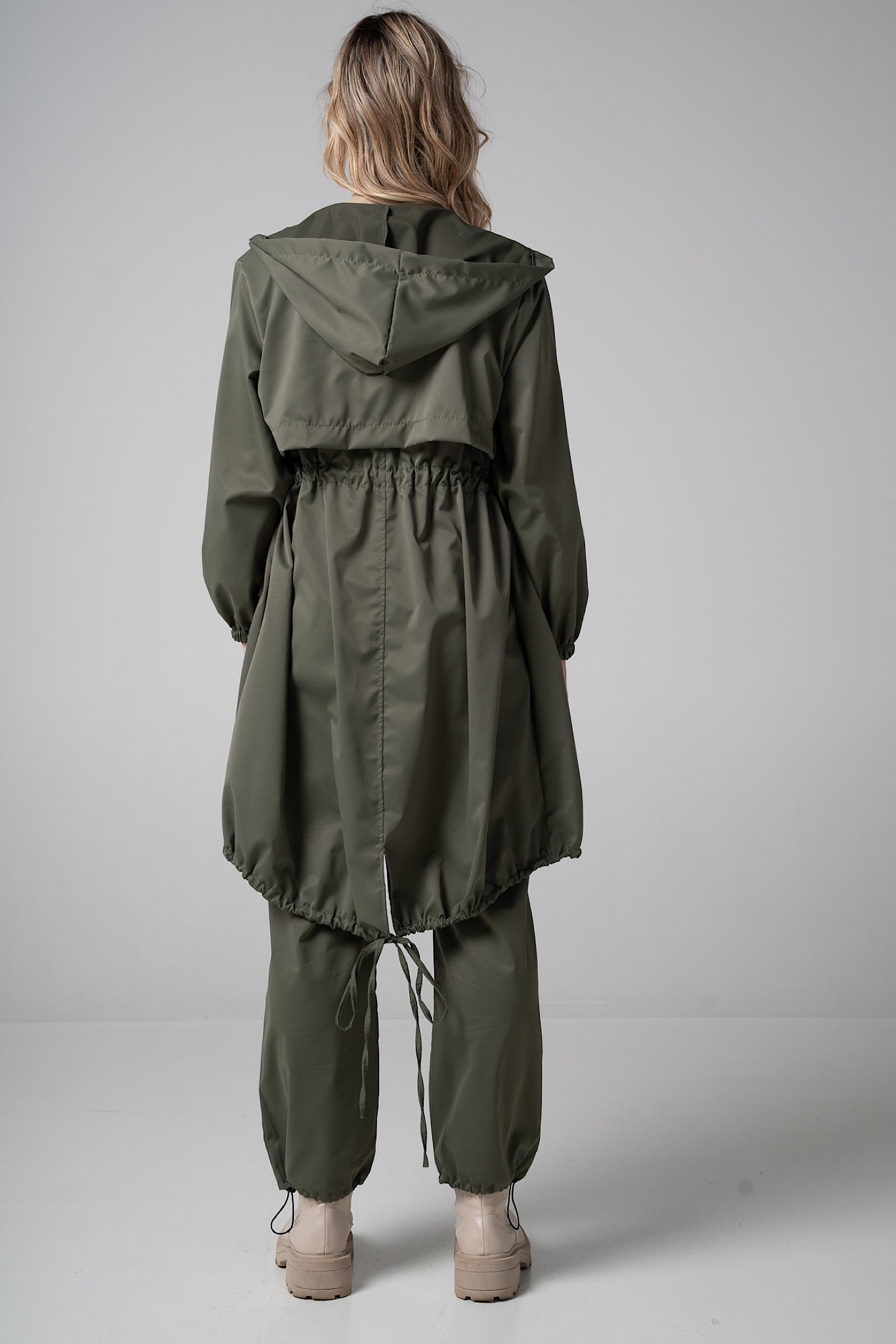 Parka verde militare con cappuccio