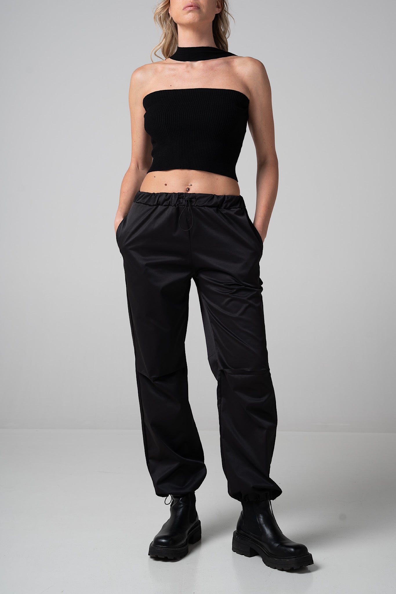 Crop top nero
