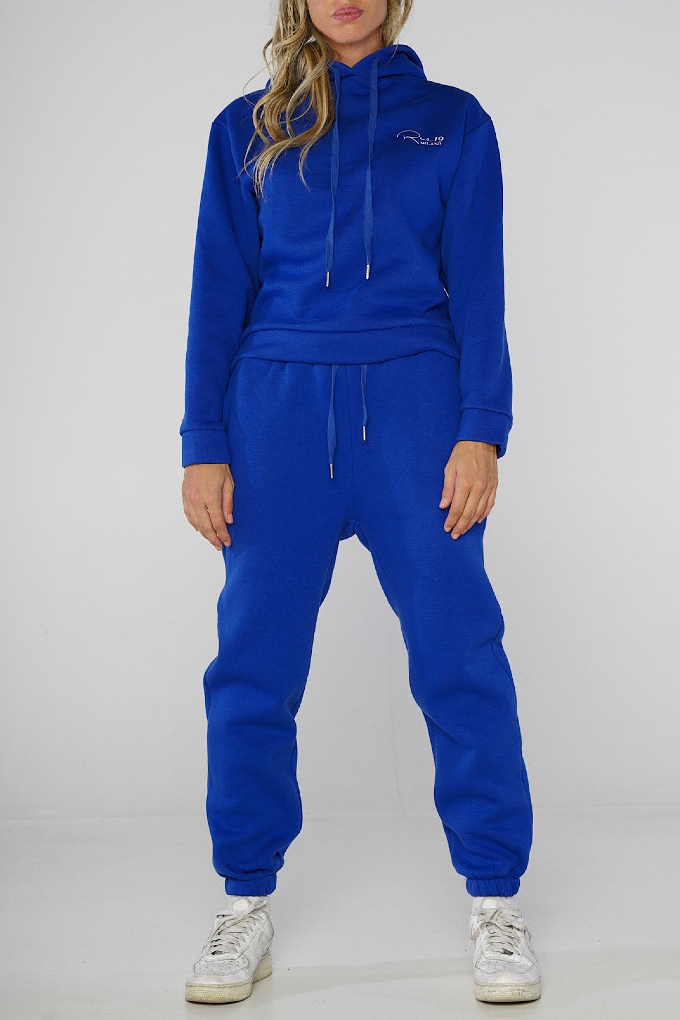 Pantalone Jogger Blu elettrico con ricamo Rue 19 Milano