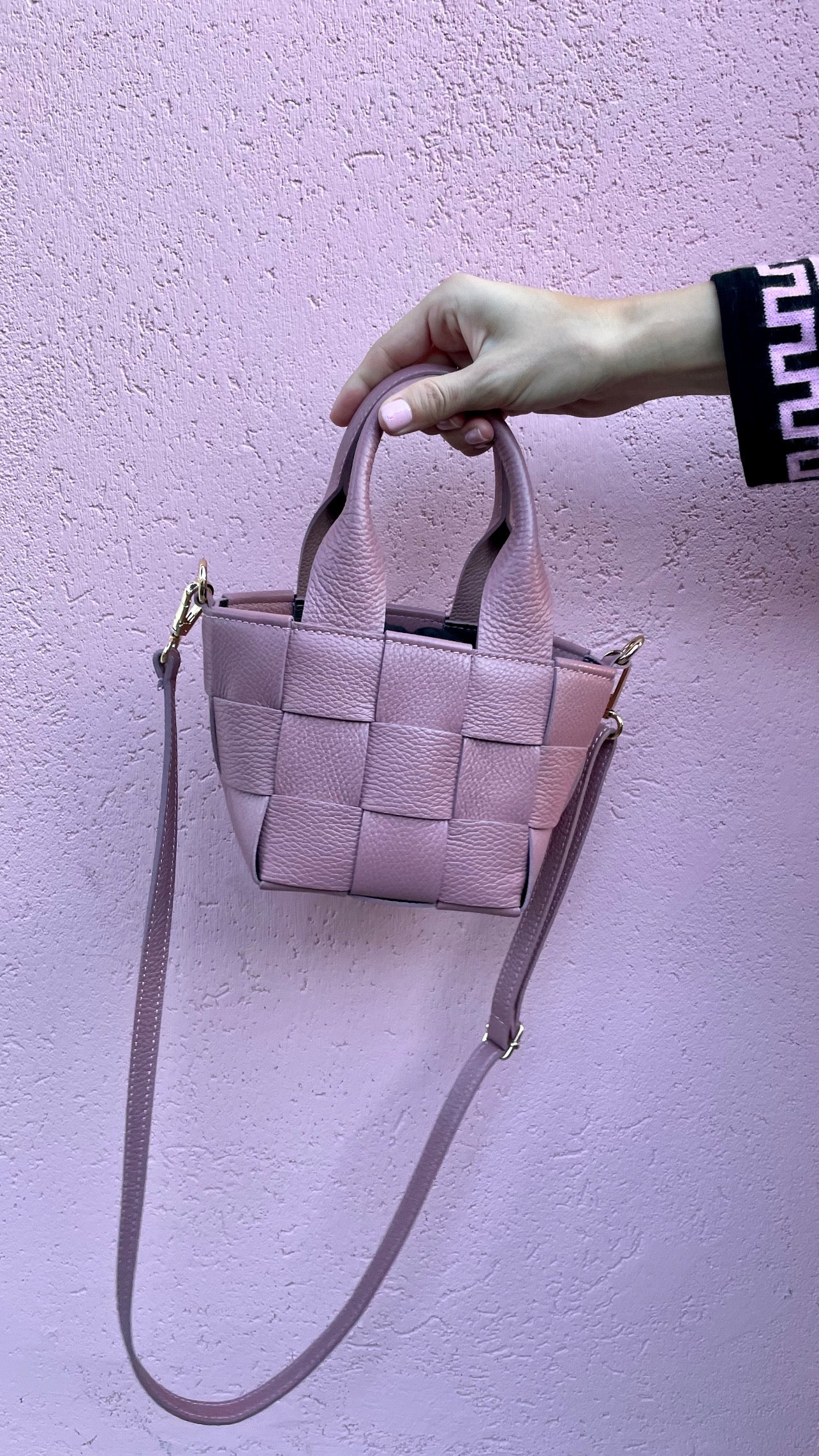 Borsa in vera pelle a secchiello con intreccio