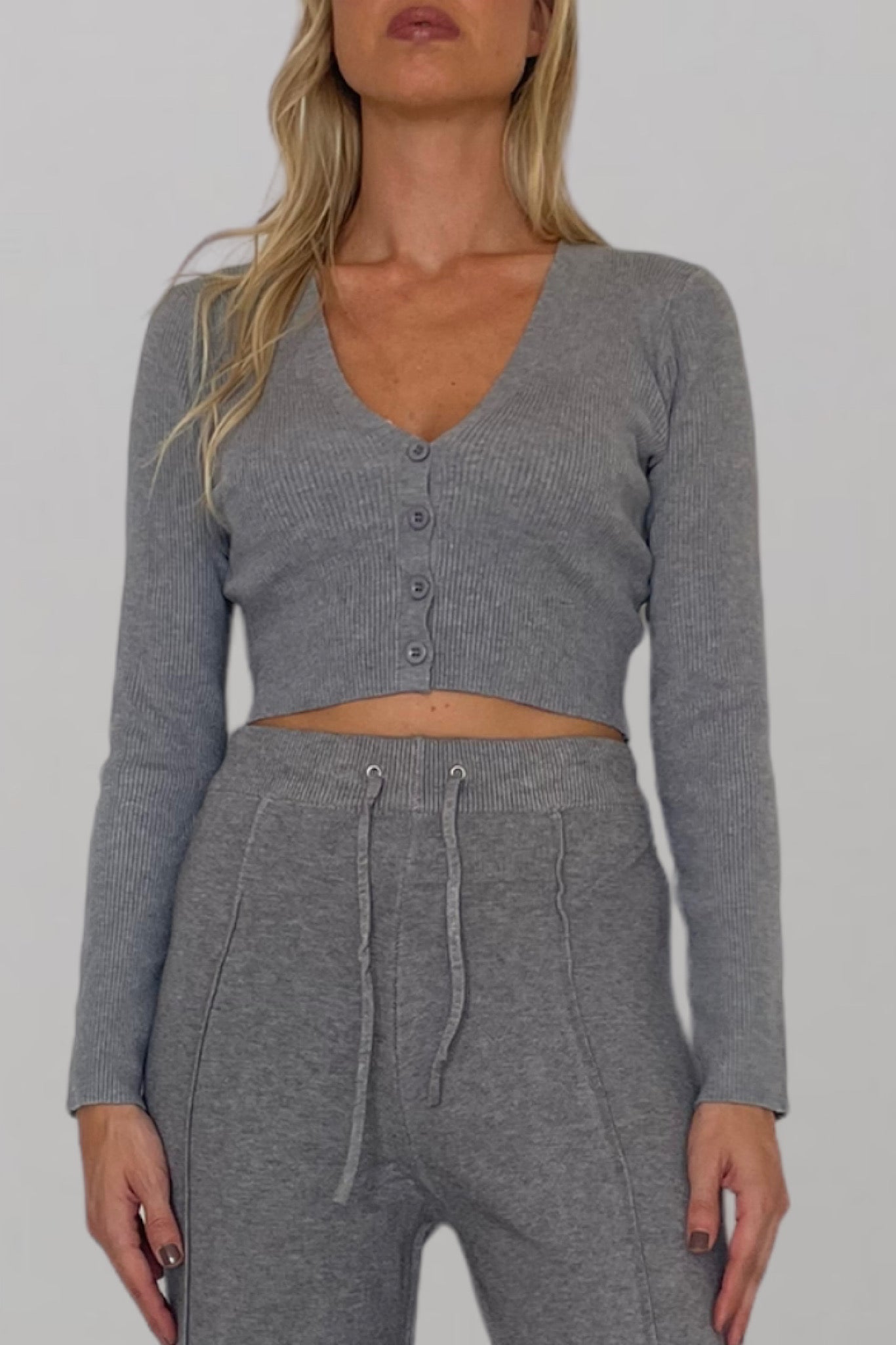 Cardigan crop grigio a costine