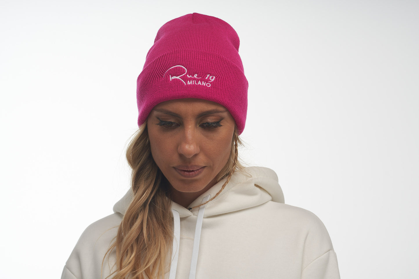 Cappello fucsia con ricamo Rue 19 Milano