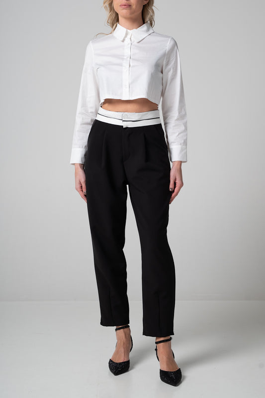 Pantalone nero con cintura sartoriale bianca