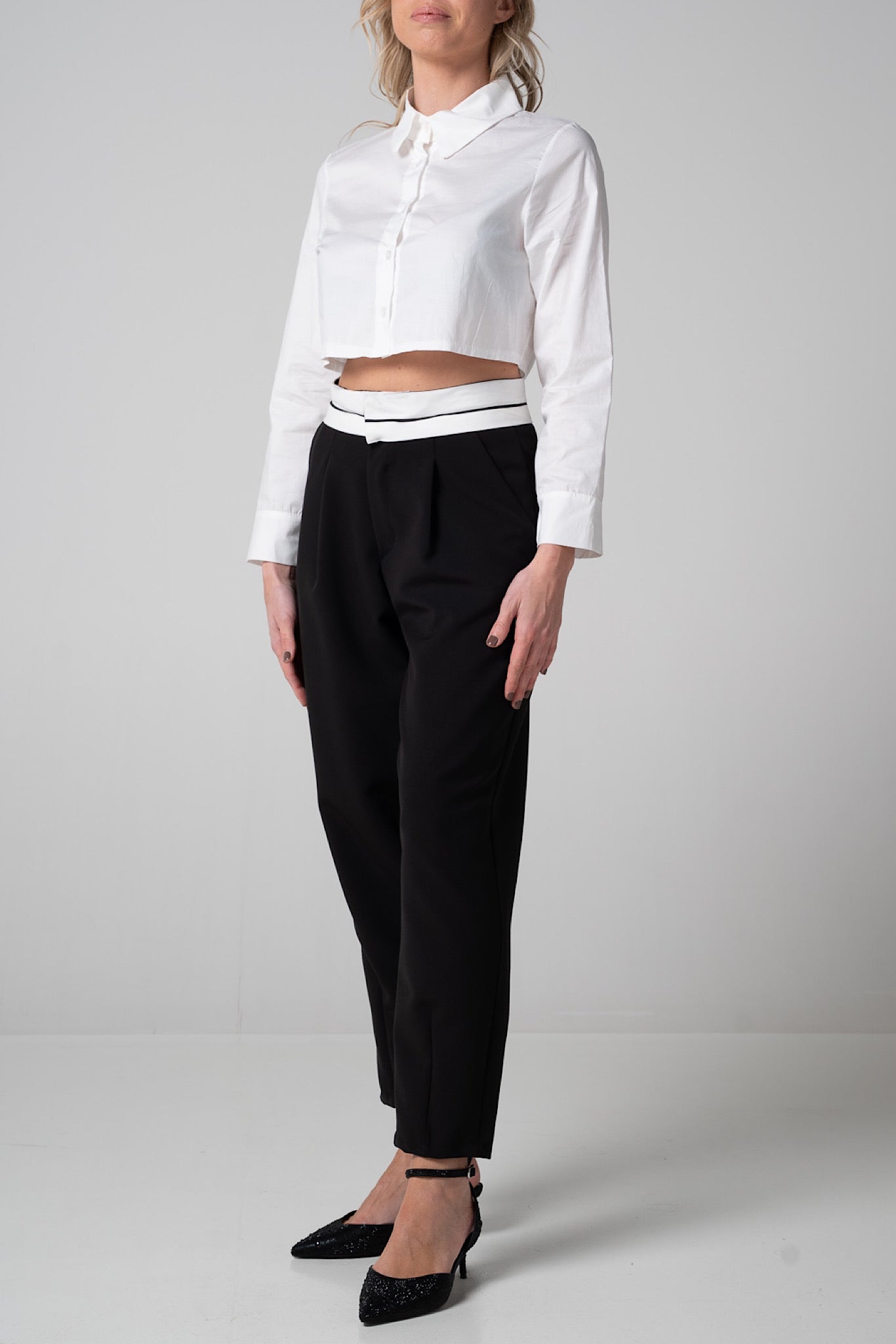 Camicia cropped bianca in cotone