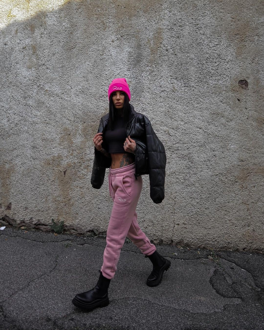 pink basic jogger with Rue 19 milano italic logo