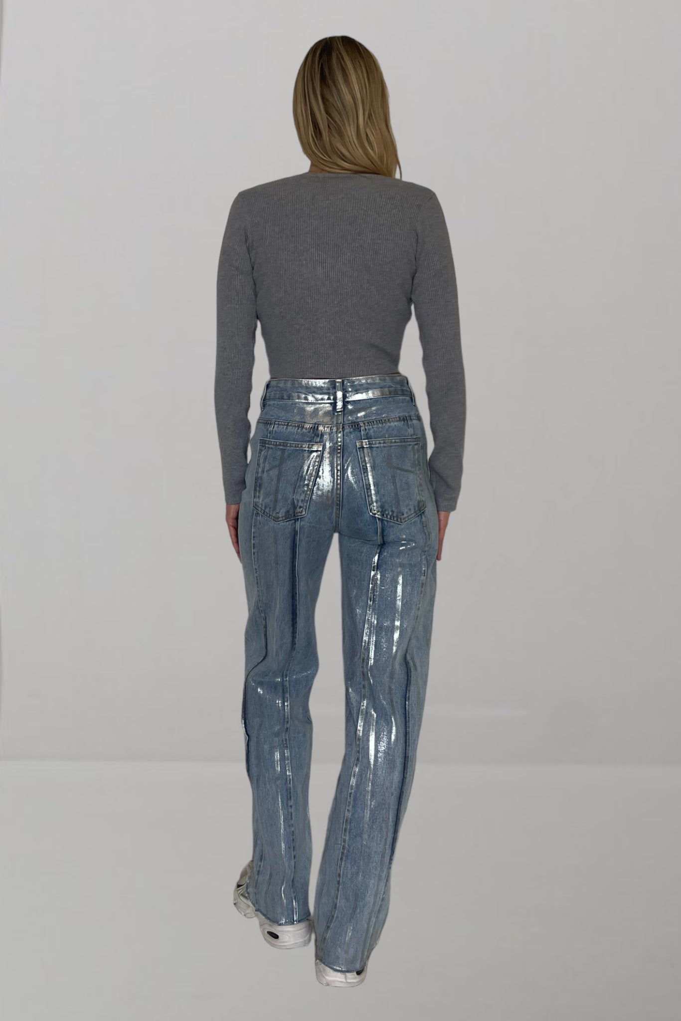 Jeans a palazzo con dettagli argento